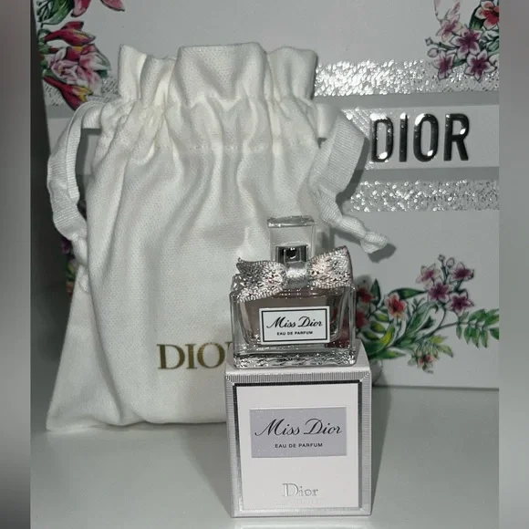 MISS DIOR Eau De Parfum Mini BY DIOR 0.17 FL OZ / 5 ML EDP Travel Size - Picture 2 of 2